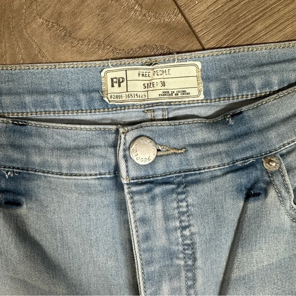 Free People Denim Light Wash Straight Leg high waisted Jeans size 30